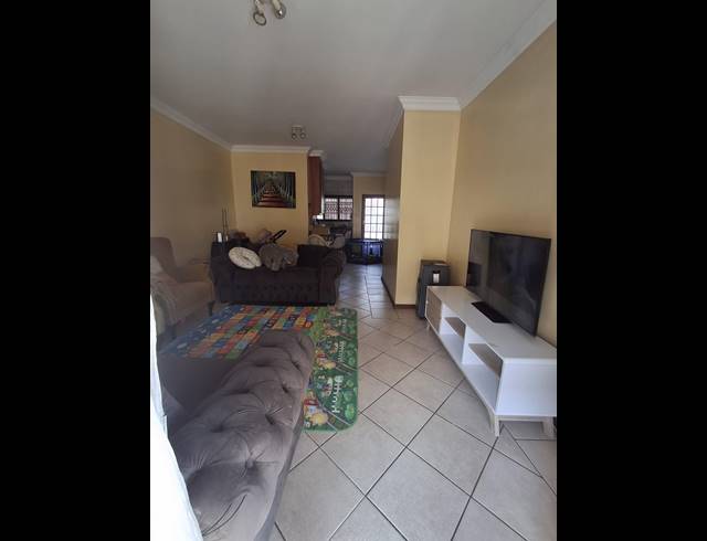2 BEDROOM APARTMENT FOR SALE IN HEATHERVIEW